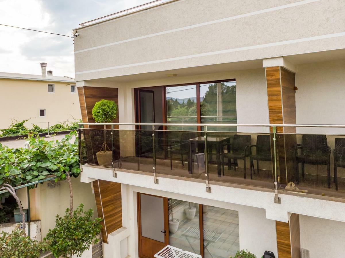 באר Apartments Davor מראה חיצוני תמונה